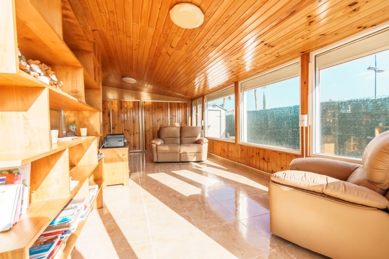 MARAVILLOSA VILLA ADOSADA EN VENTA EN POLOP