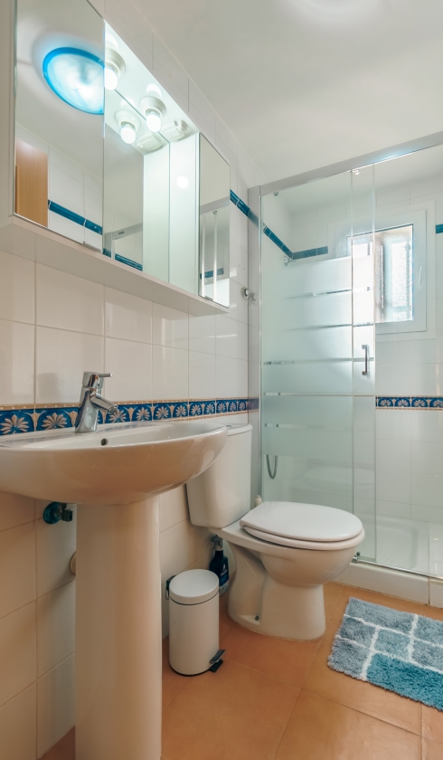MARAVILLOSA VILLA ADOSADA EN VENTA EN POLOP