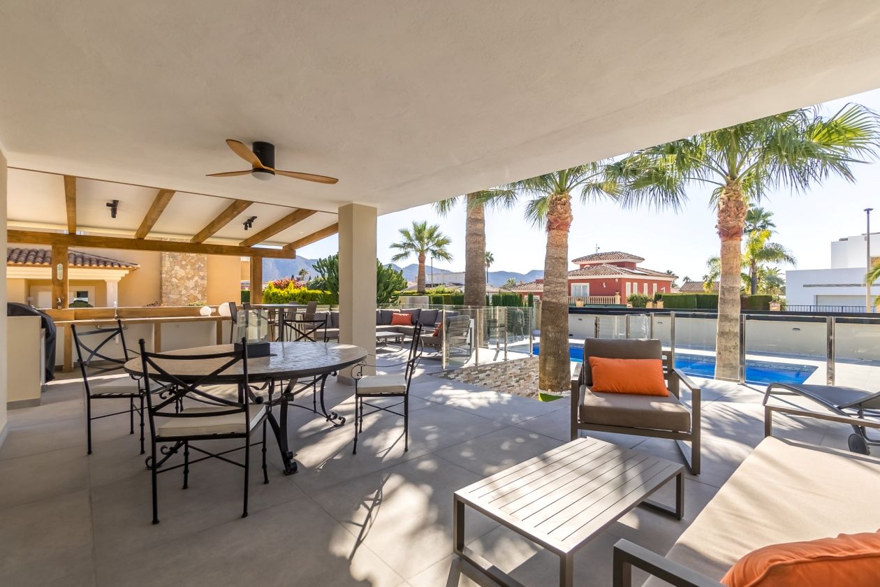 Fantástica villa en venta en Alfaz del Pi