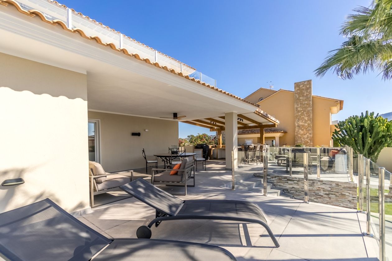 Fantástica villa en venta en Alfaz del Pi