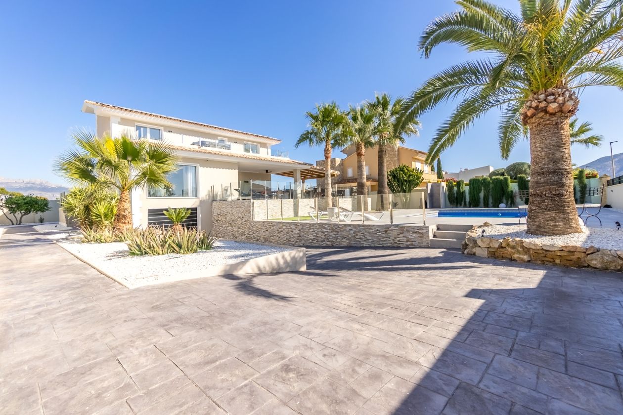 Fantástica villa en venta en Alfaz del Pi
