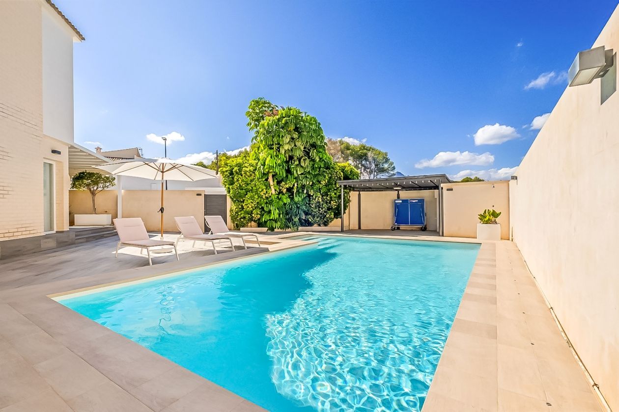VILLA EN VENTA EN ALFAZ DEL P I