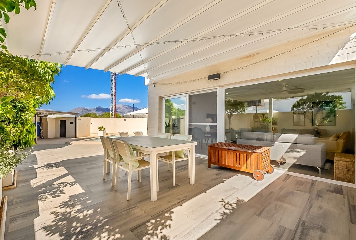 VILLA EN VENTA EN ALFAZ DEL P I