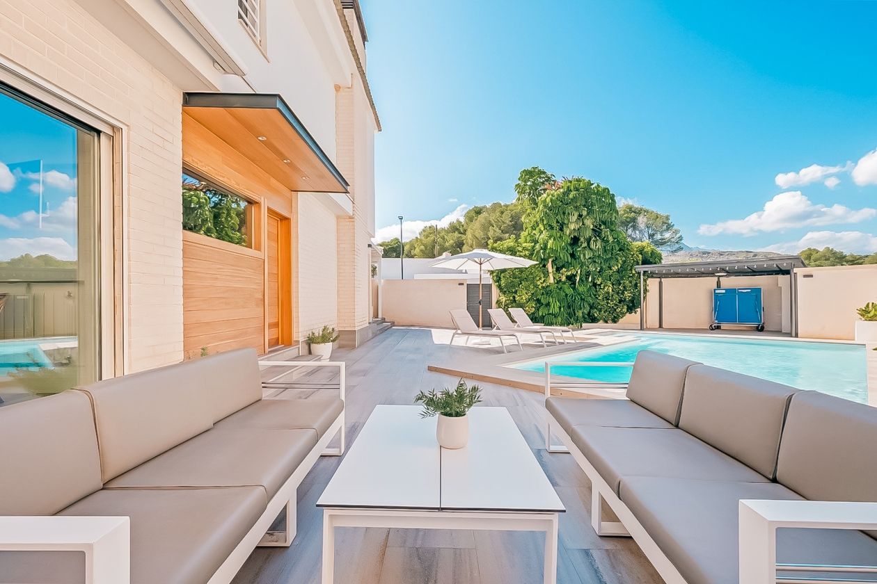 VILLA EN VENTA EN ALFAZ DEL P I
