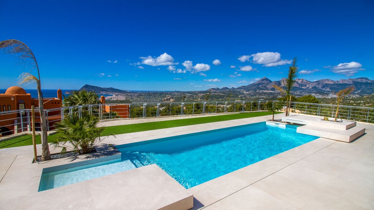 VILLA MODERNA EN VENTA EN ALTEA