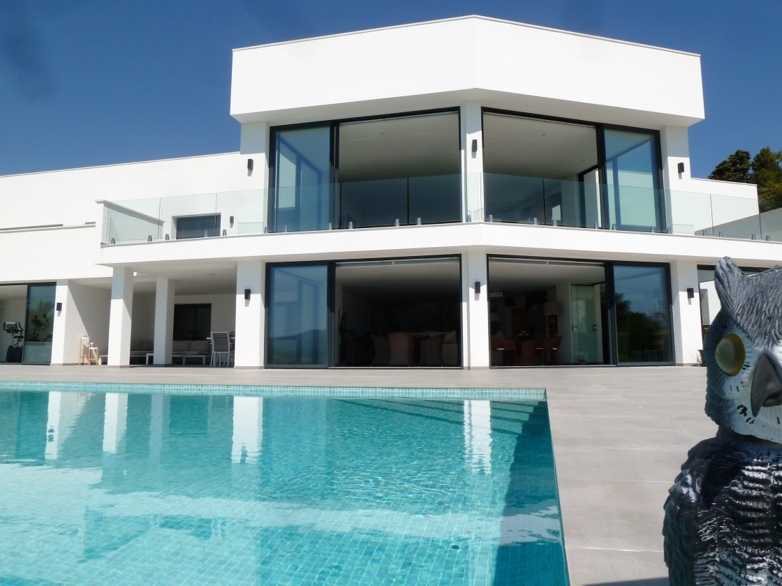 Moderne, bezugsfertige Villa zum Verkauf im Planet-Altea