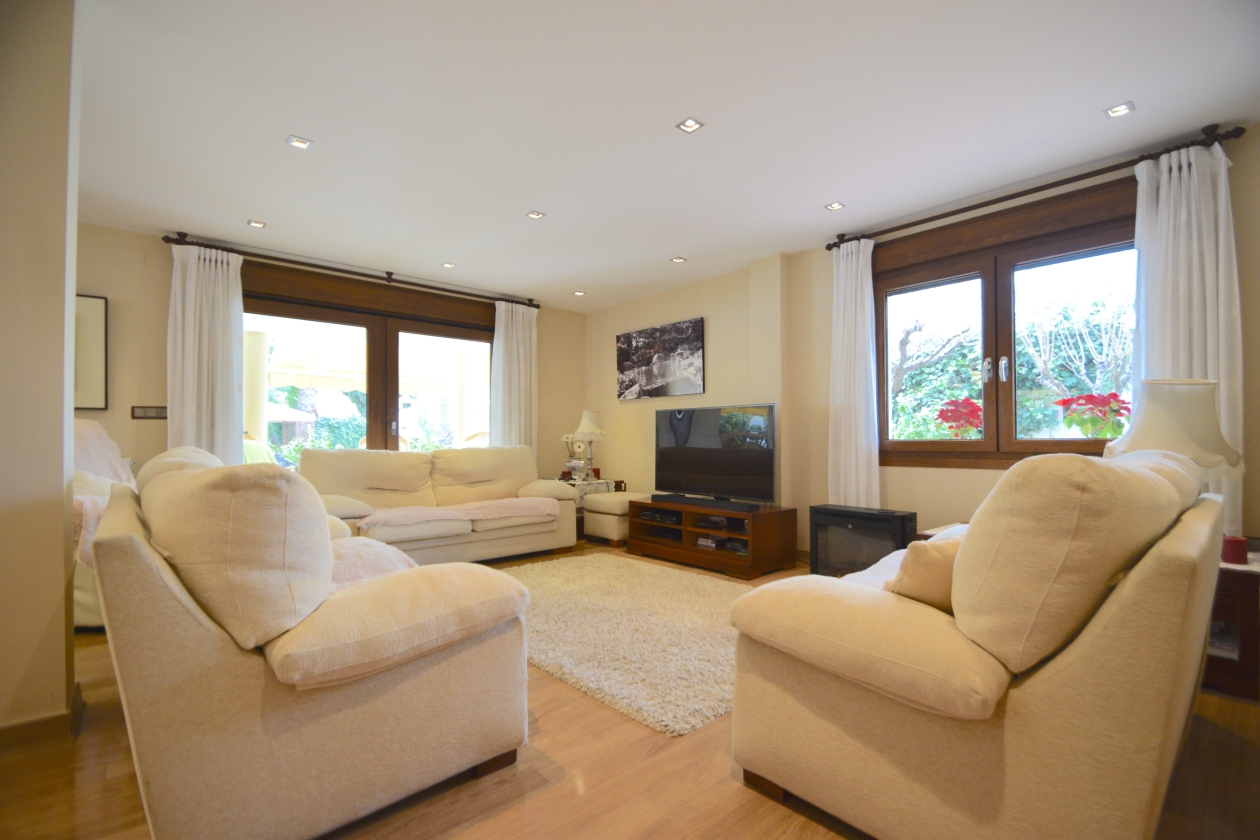 VILLA EN VENTA EN BENIDORM