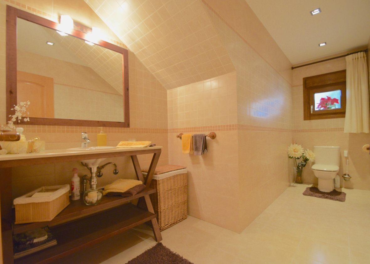 VILLA EN VENTA EN BENIDORM