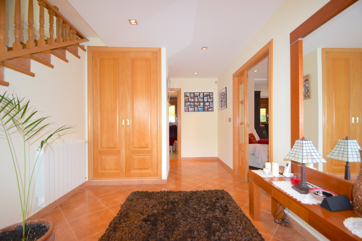 VILLA EN VENTA EN BENIDORM