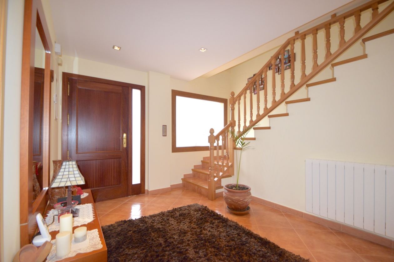 VILLA EN VENTA EN BENIDORM
