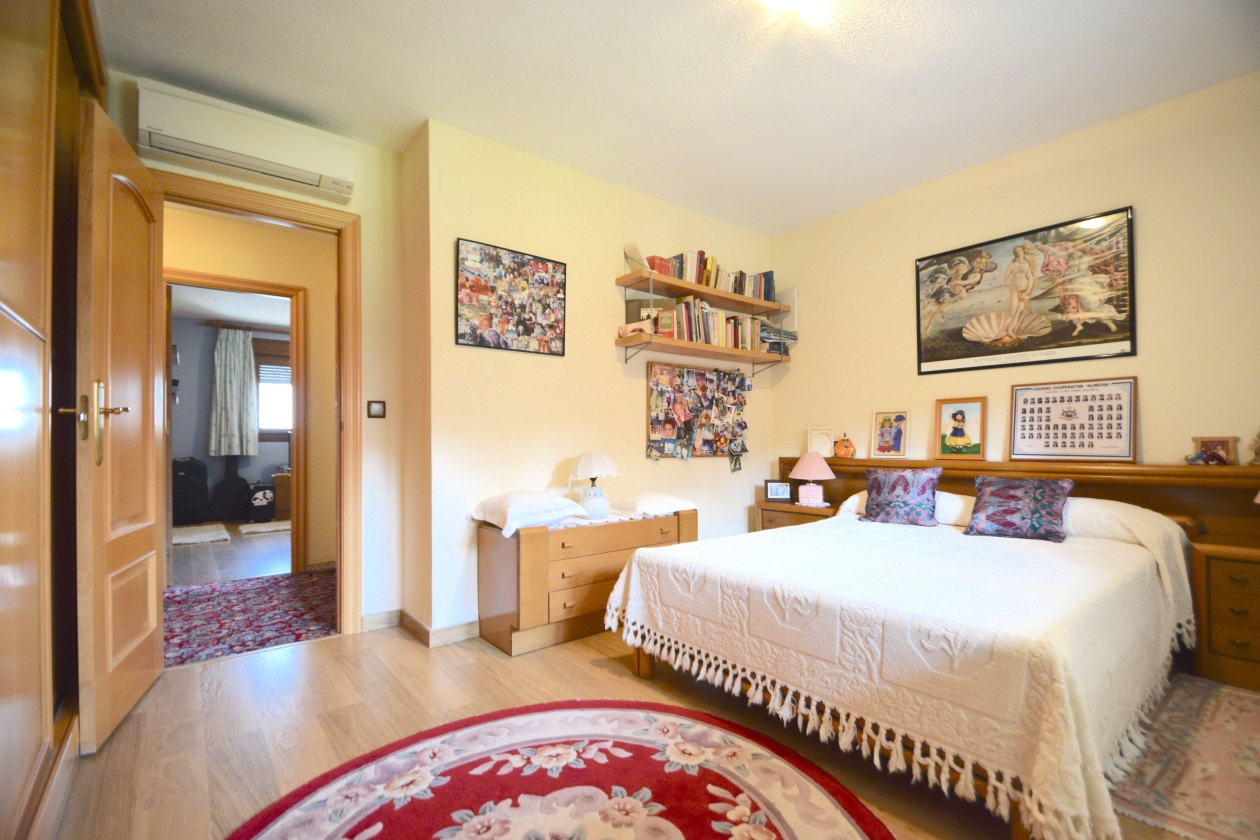 VILLA EN VENTA EN BENIDORM