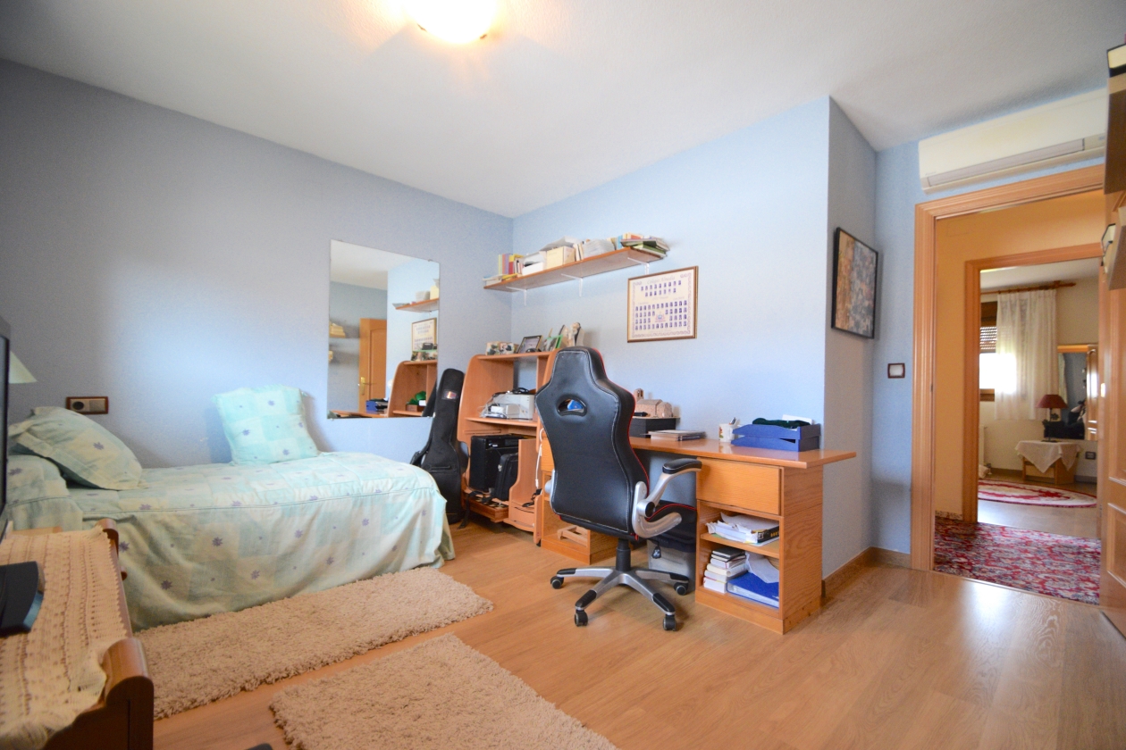 VILLA EN VENTA EN BENIDORM