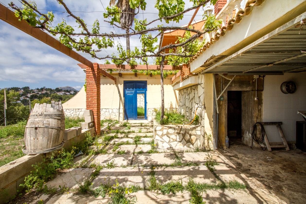 GRAN VILLA EN VENTA EN LA NUCIA