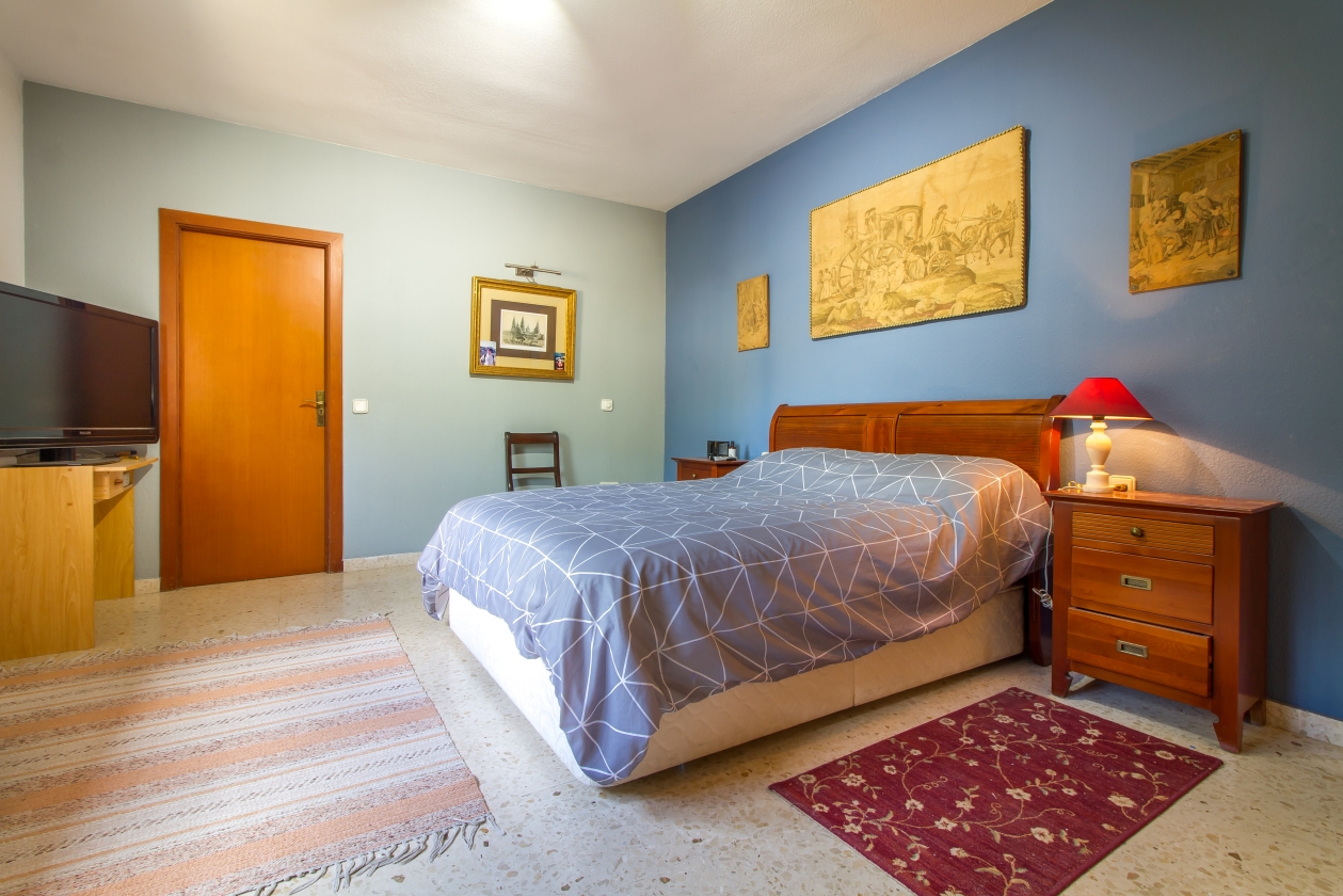 GRAN VILLA EN VENTA EN LA NUCIA