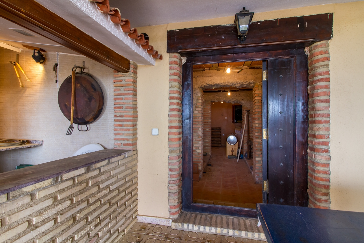 GRAN VILLA EN VENTA EN LA NUCIA