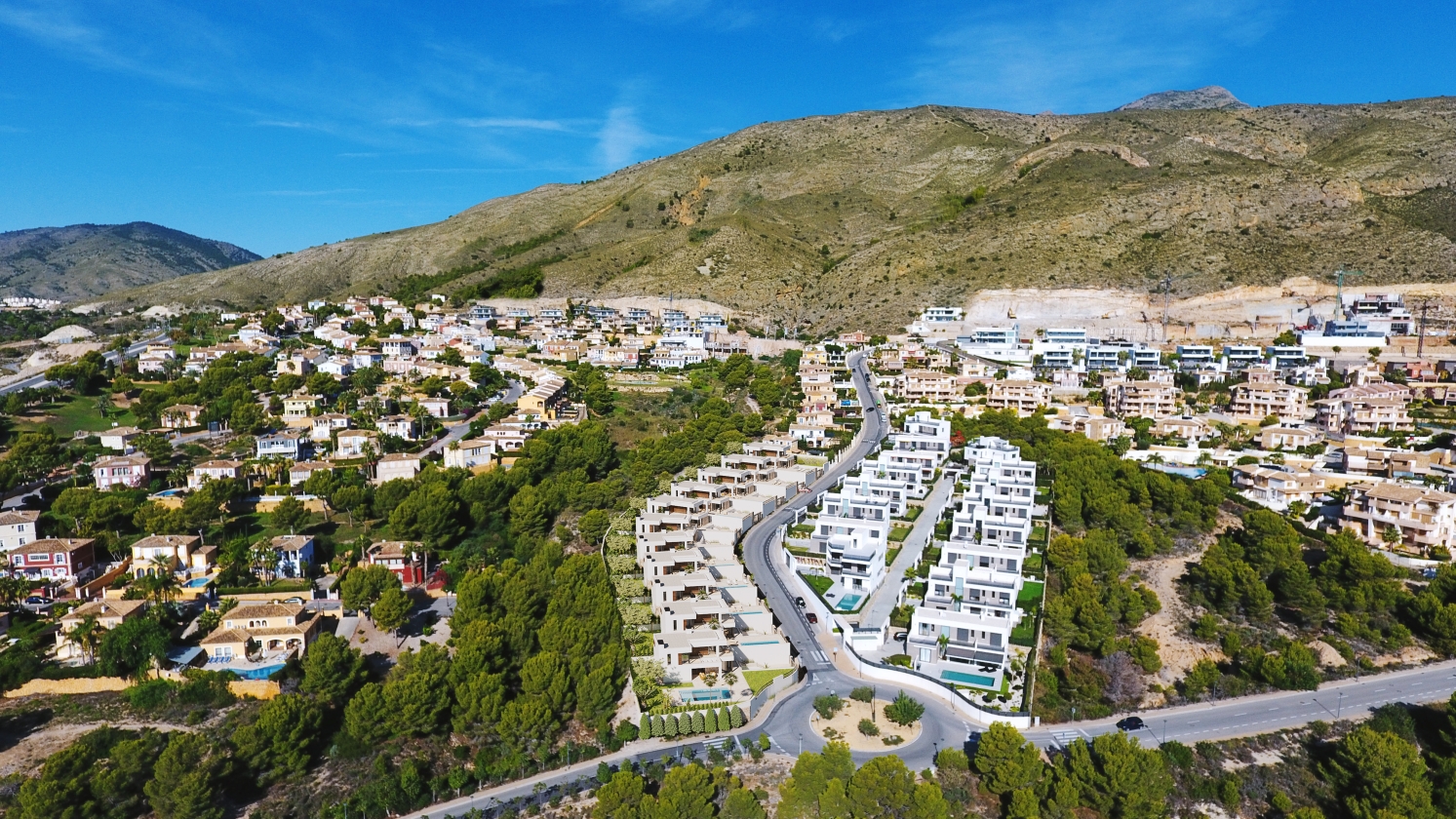 NUEVO RESIDENCIAL DE VILLAS MODERNAS EN VENTA EN FINESTRAT