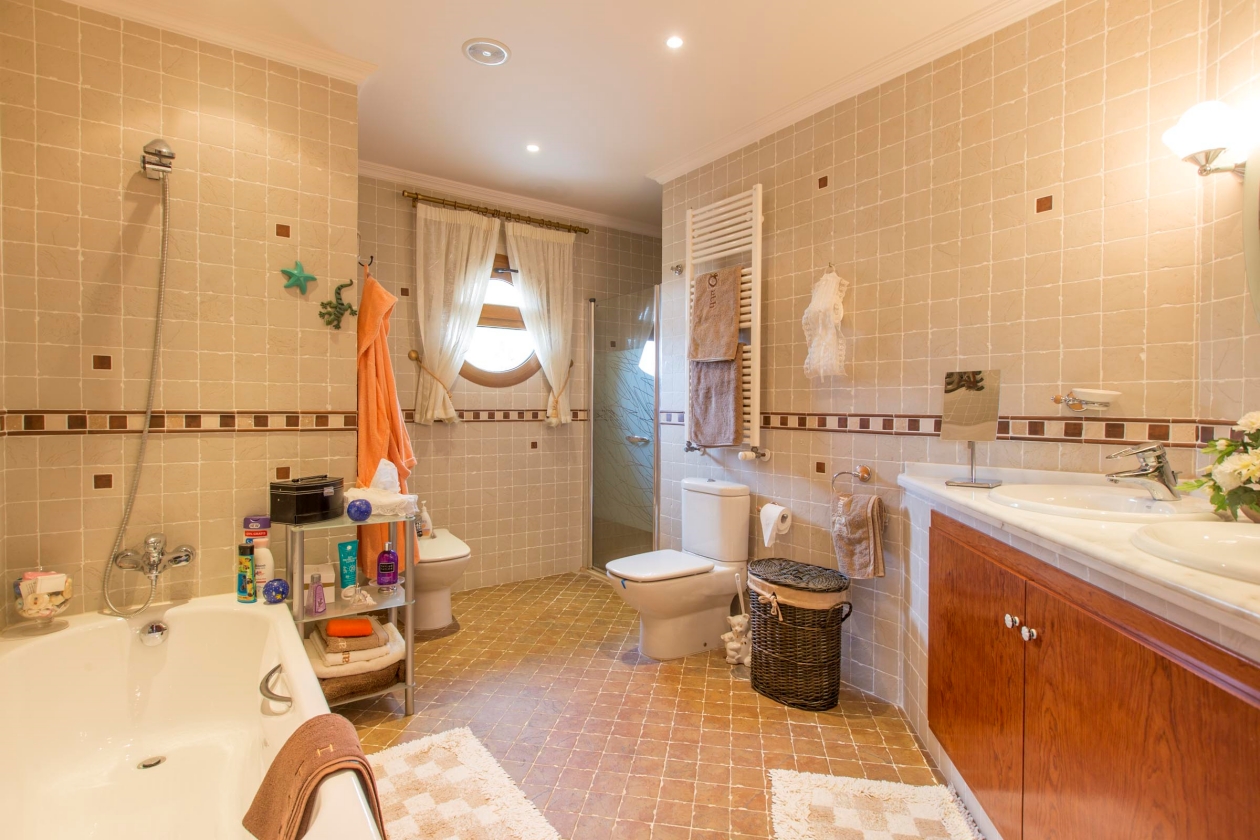 CHALET DE LUJO EN VENTA EN ALFAZ DEL PI