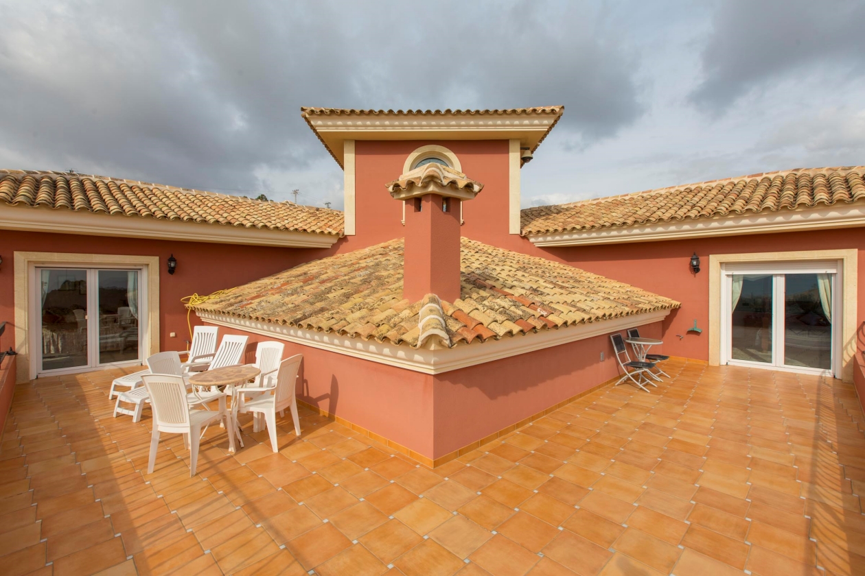 CHALET DE LUJO EN VENTA EN ALFAZ DEL PI