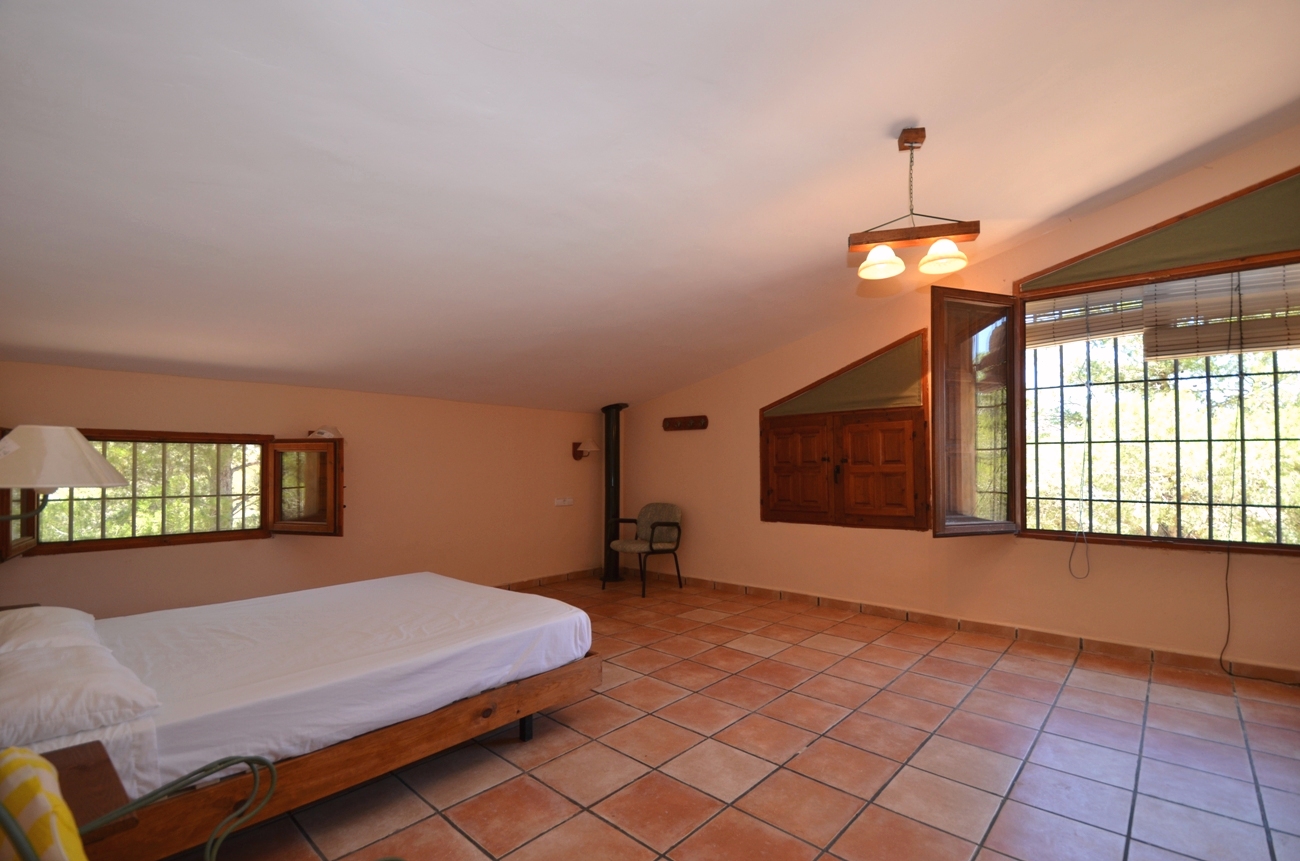 VILLA EN VENTA EN POLOP