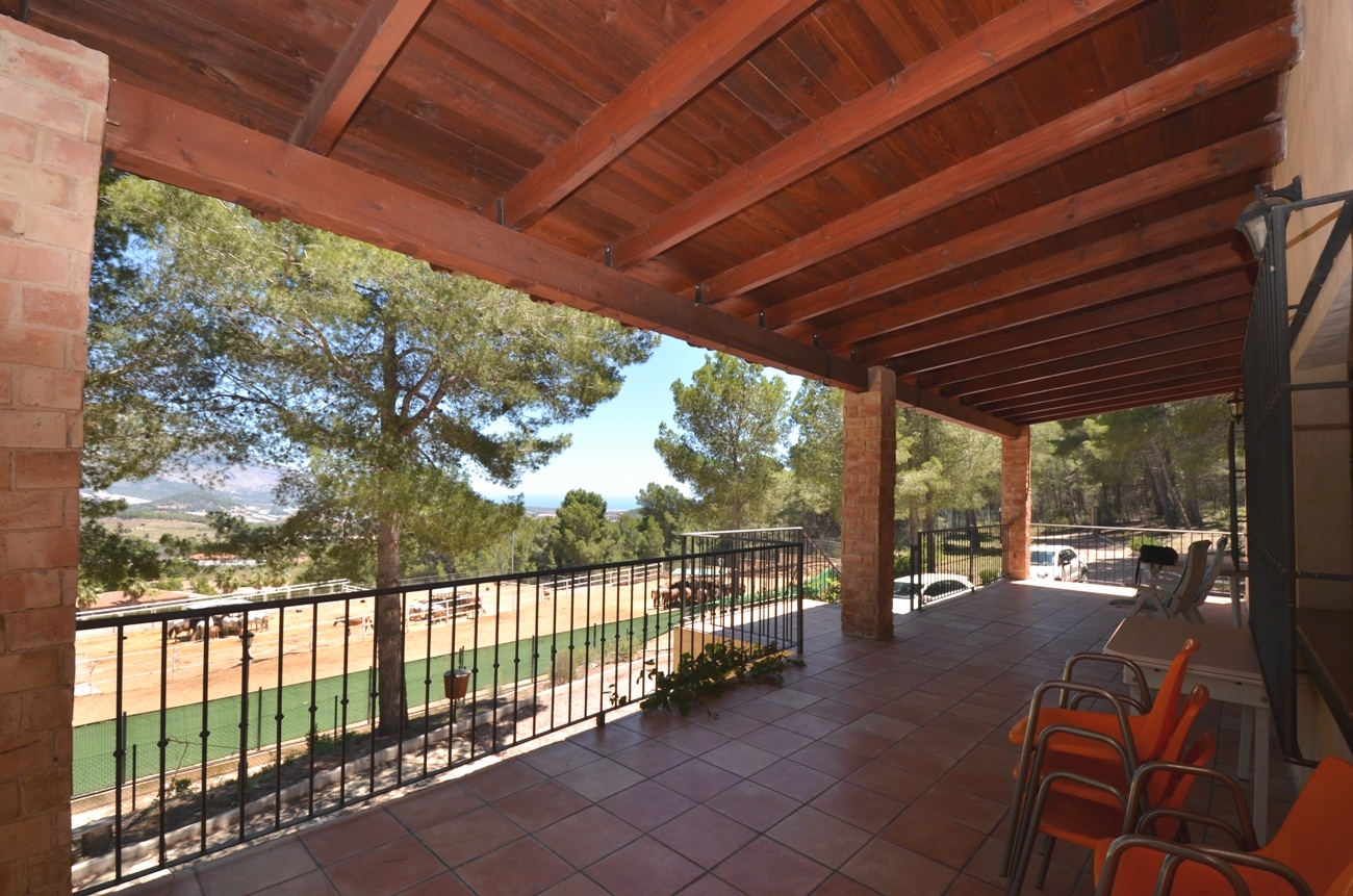 VILLA EN VENTA EN POLOP