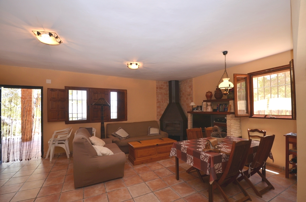 VILLA EN VENTA EN POLOP