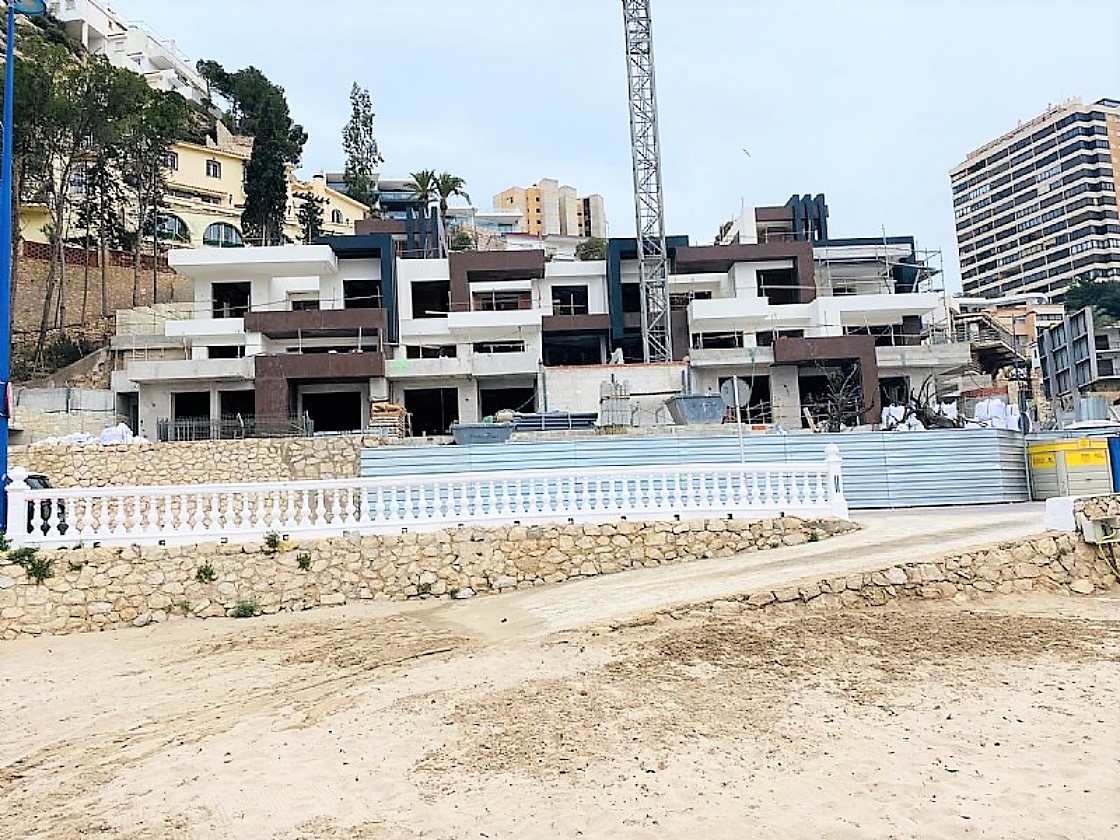 PROYECTO DE APARTAMENTOS EN  VENTA EN 1ra LINEA EN BENIDORM