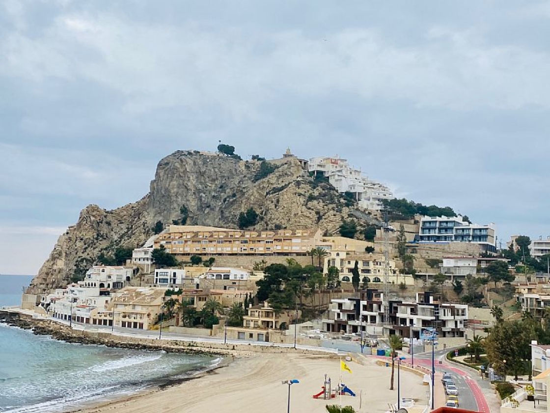 PROYECTO DE APARTAMENTOS EN  VENTA EN 1ra LINEA EN BENIDORM