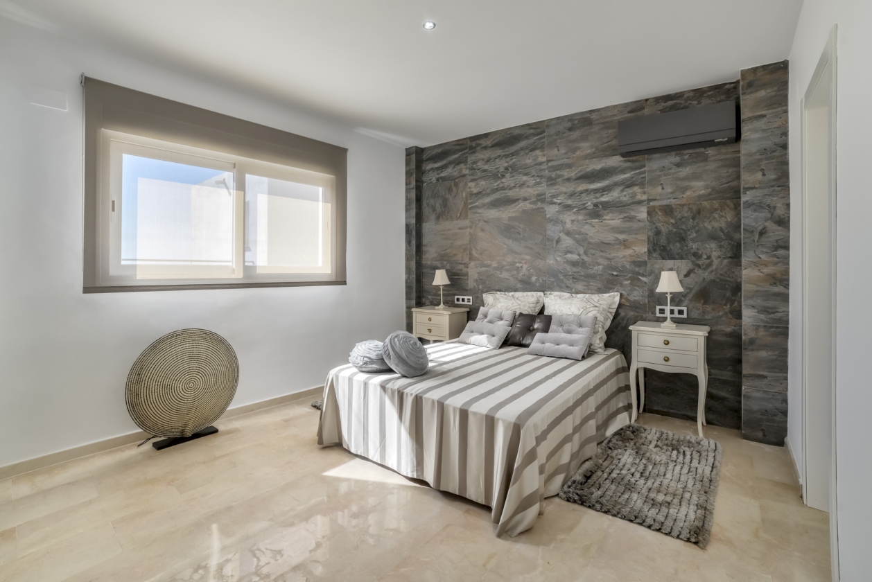 MODERNA VILLA BIEN UBICADA EN VENTA EN ALTEA