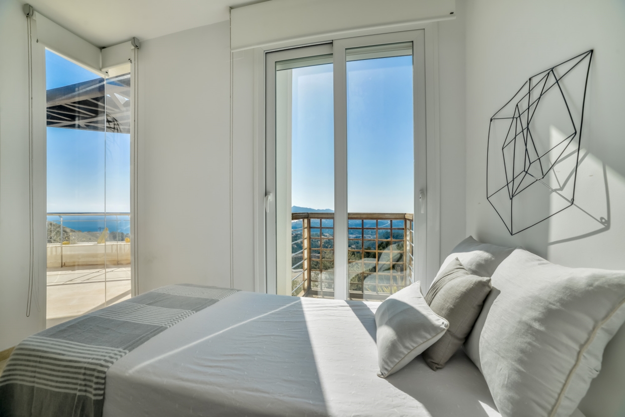 MODERNA VILLA BIEN UBICADA EN VENTA EN ALTEA