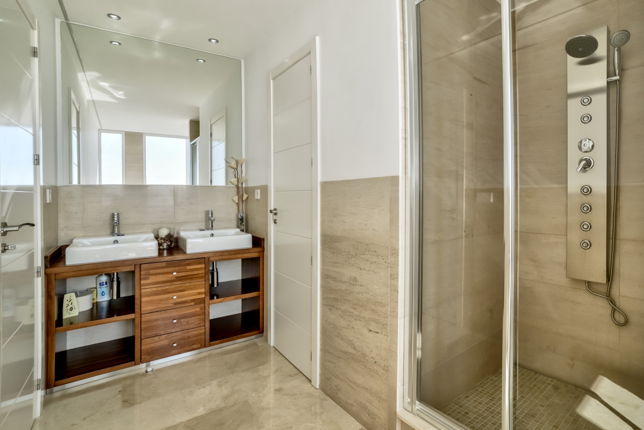 MODERNA VILLA BIEN UBICADA EN VENTA EN ALTEA