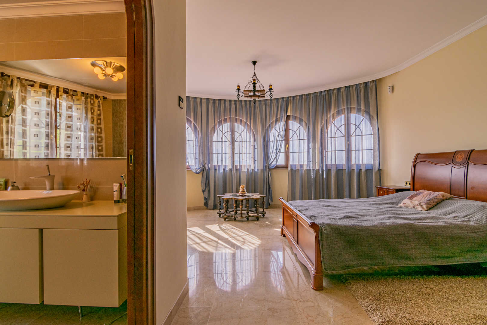GRANDE VILLA À VENDRE À ALTEA LA VELLA