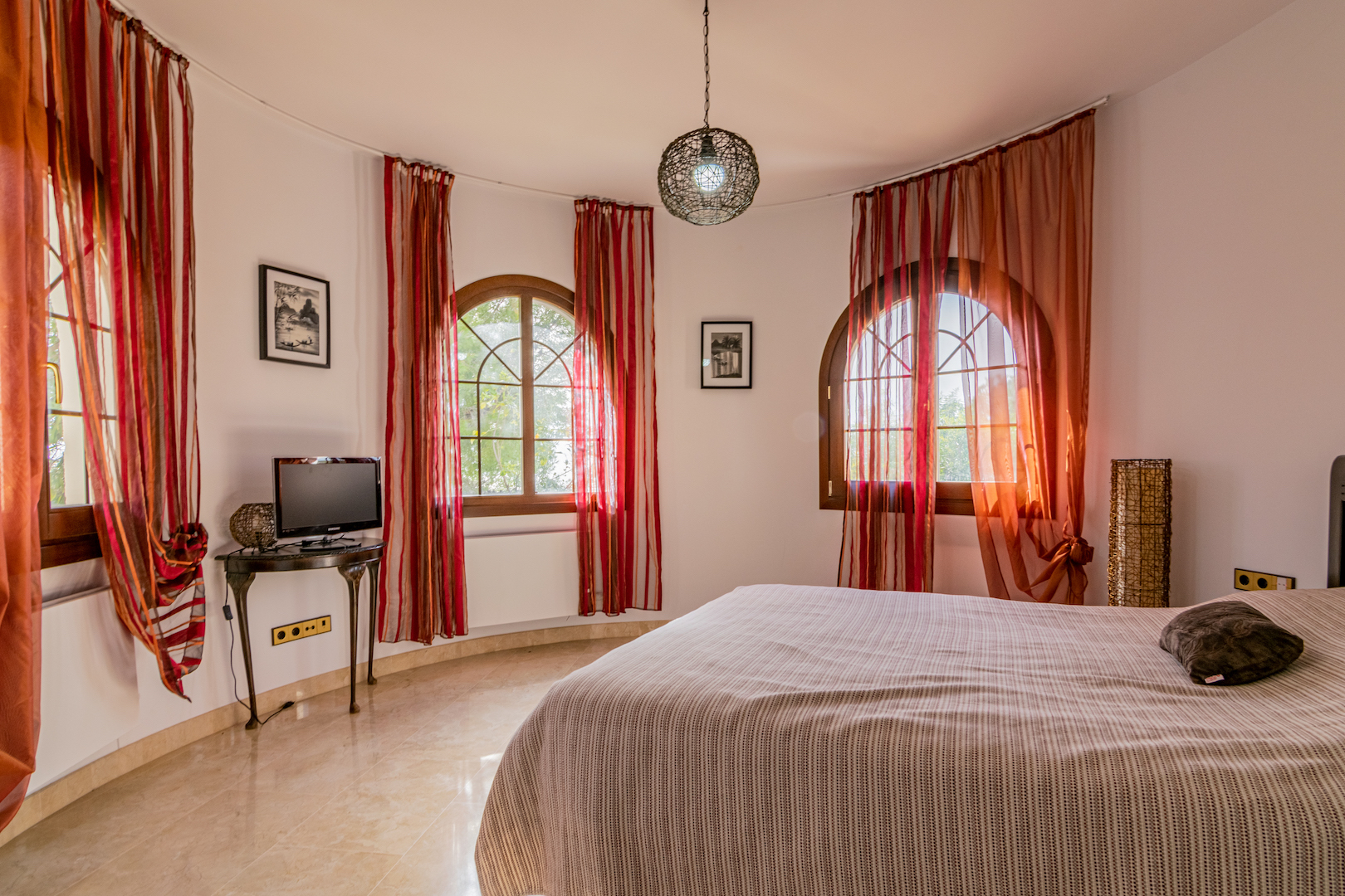 GRANDE VILLA À VENDRE À ALTEA LA VELLA