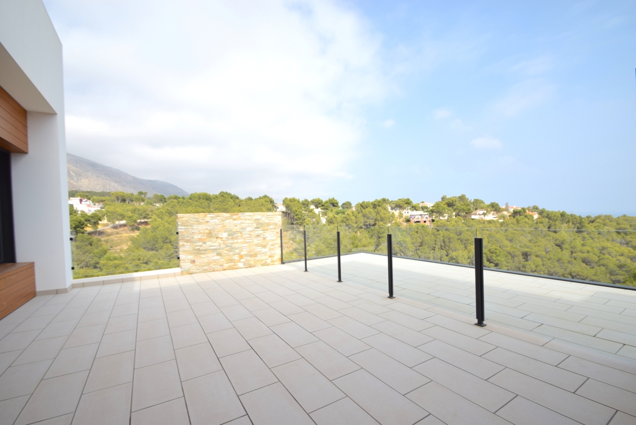 VILLA DE LUJO CON VISTAS PANORAMICAS MAR Y MONTAÑA EN ALTEA