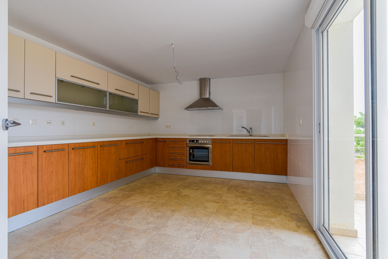 GRAN APARTAMENTO CON VISTAS AL MAR  EN VENTA EN ALTEA