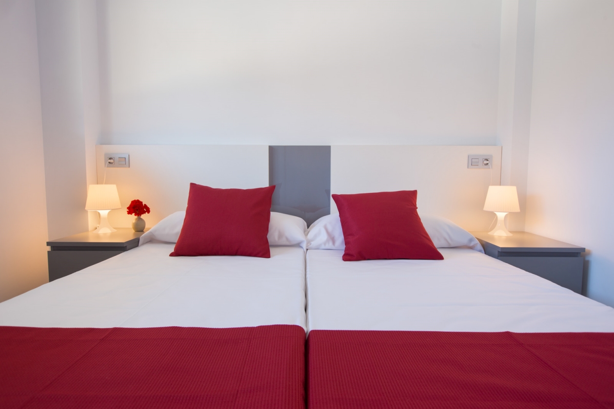 GRAN VILLA PAREADA EN VENTA EN ALBIR