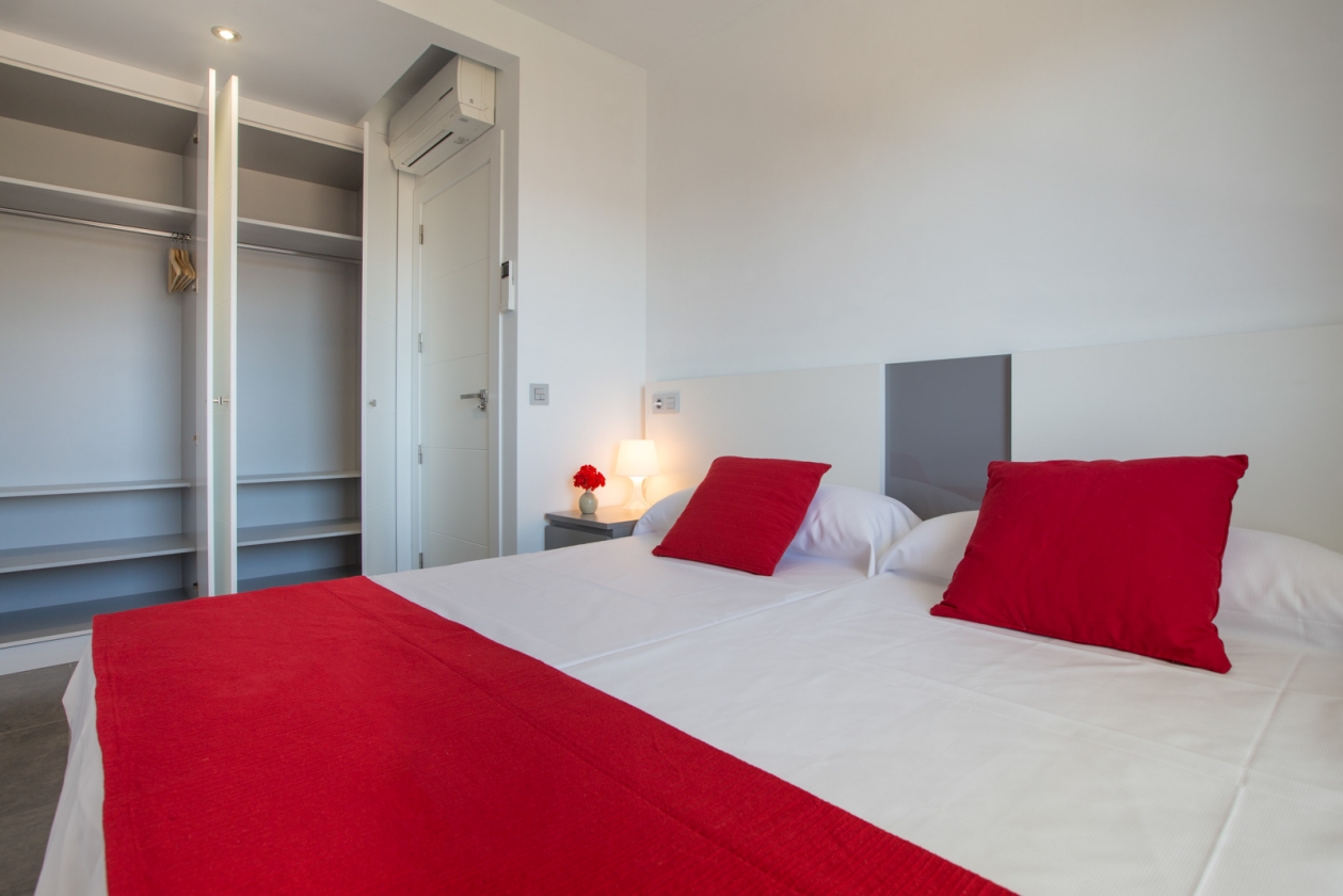 GRAN VILLA PAREADA EN VENTA EN ALBIR