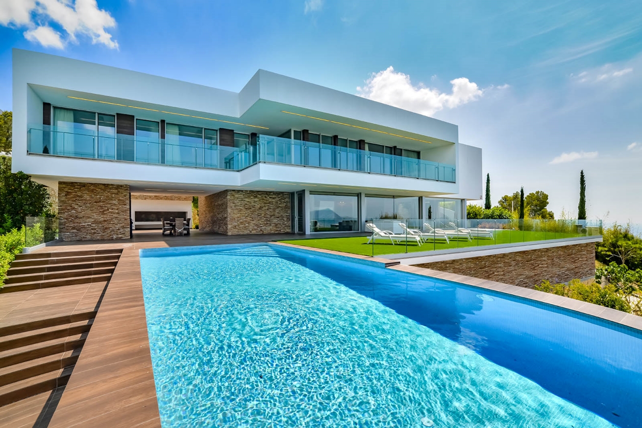 BESONDERE VILLA ZUM VERKAUF IN ALTEA