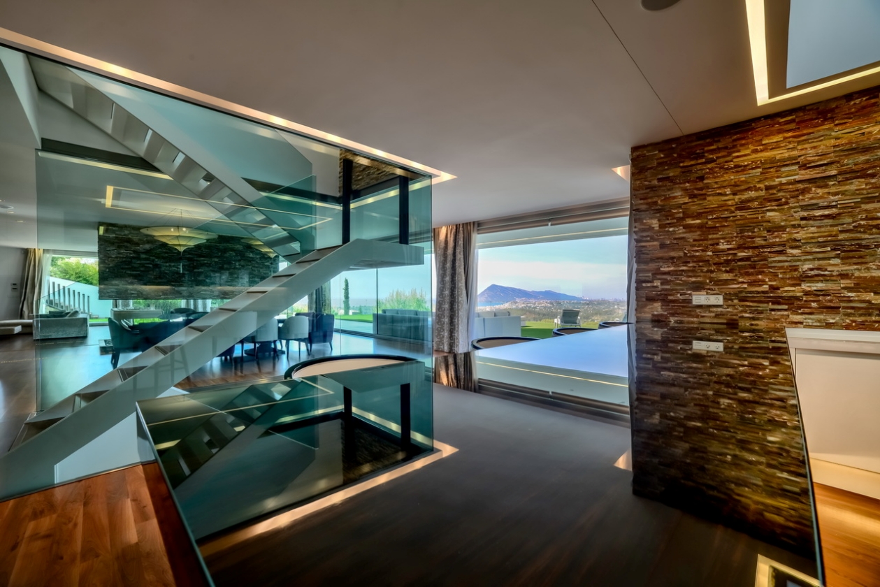 BESONDERE VILLA ZUM VERKAUF IN ALTEA
