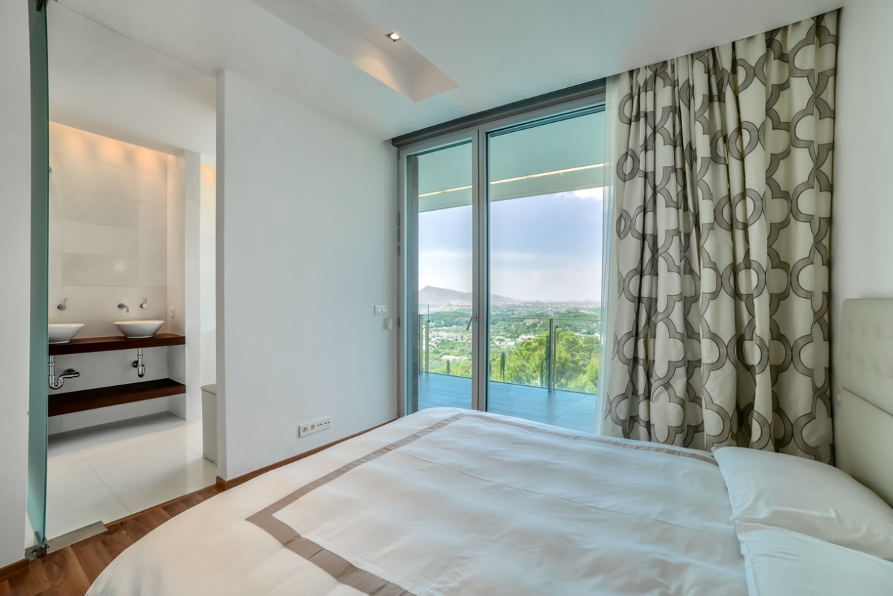 BESONDERE VILLA ZUM VERKAUF IN ALTEA