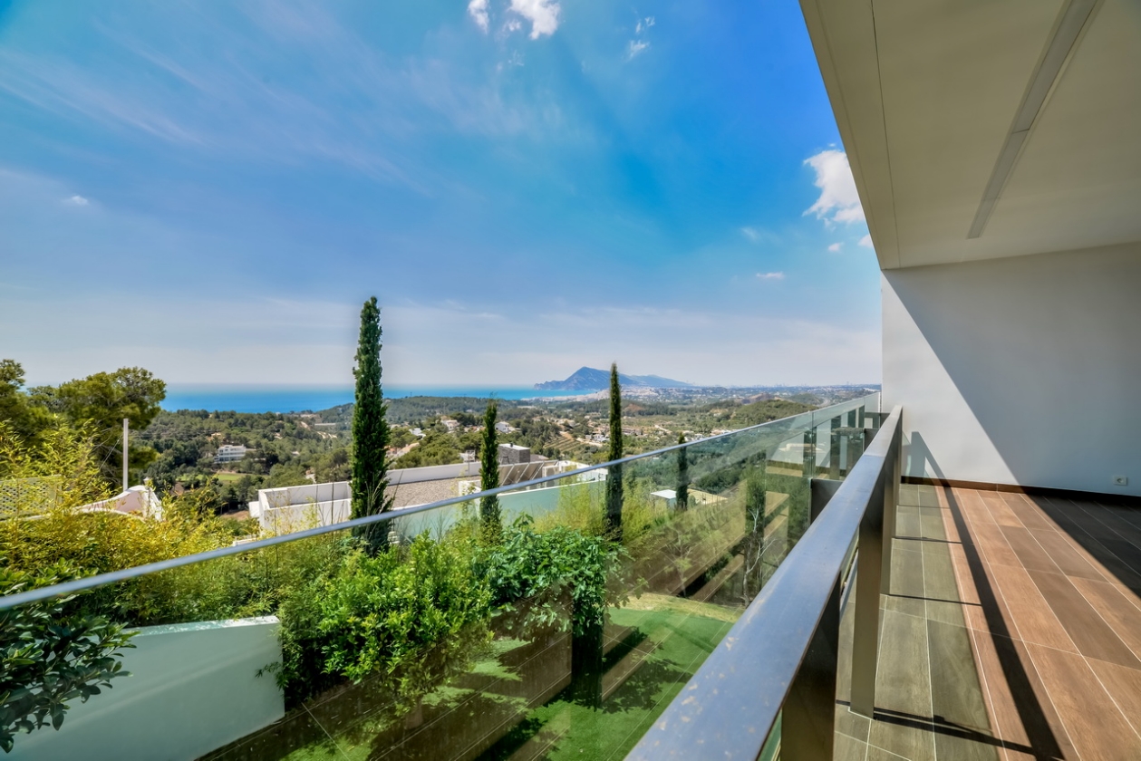 BESONDERE VILLA ZUM VERKAUF IN ALTEA