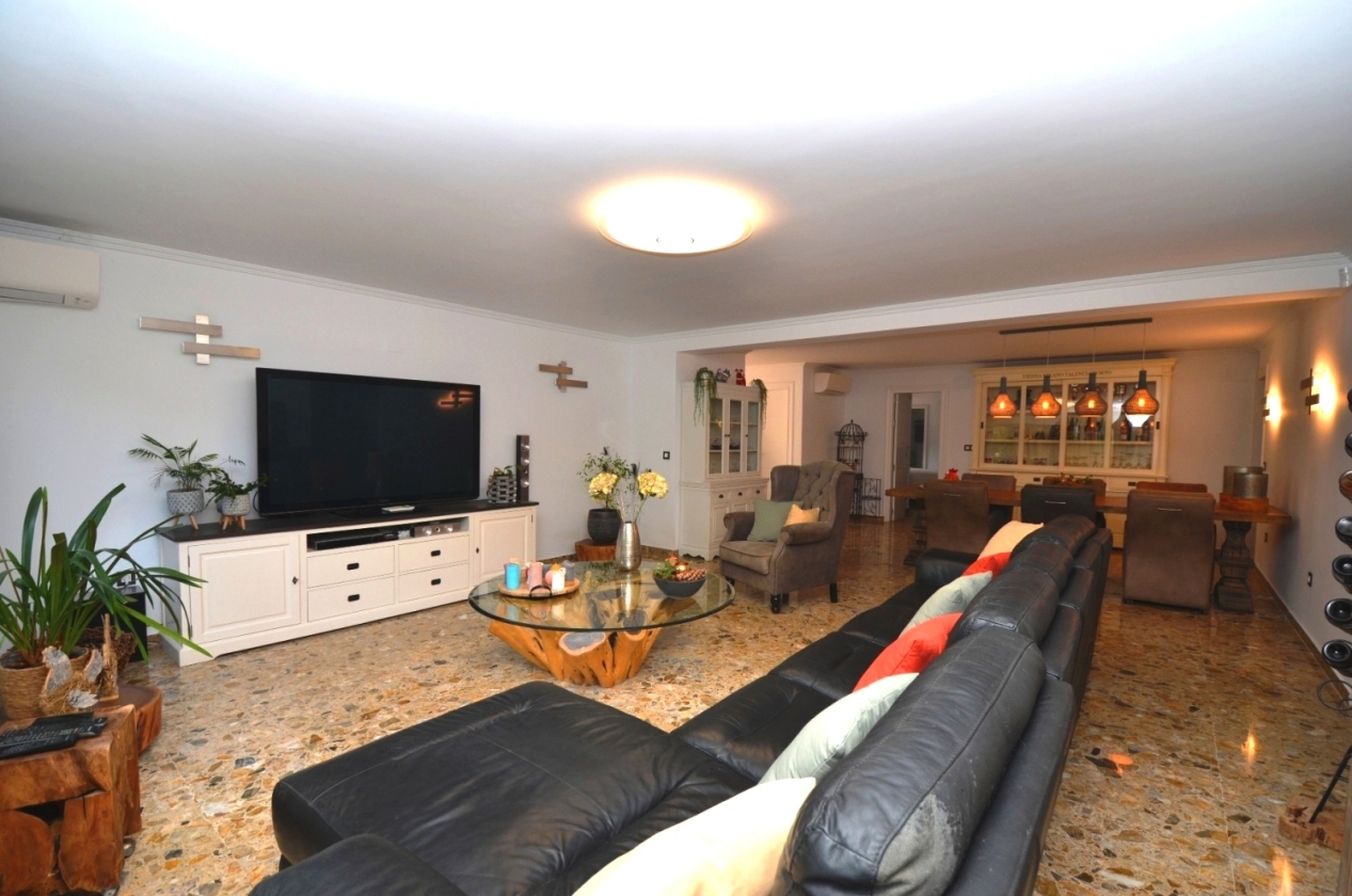 Hermosa Villa Rustica  en venta en Alfaz del pi