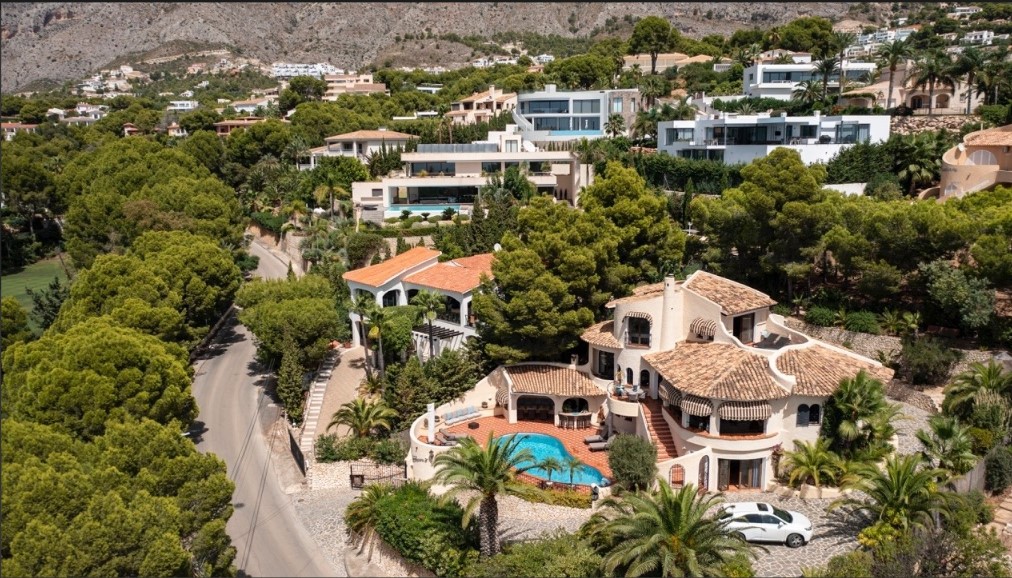 GRANDE VILLA MÉDITERRANÉENNE À VENDRE À ALTEA