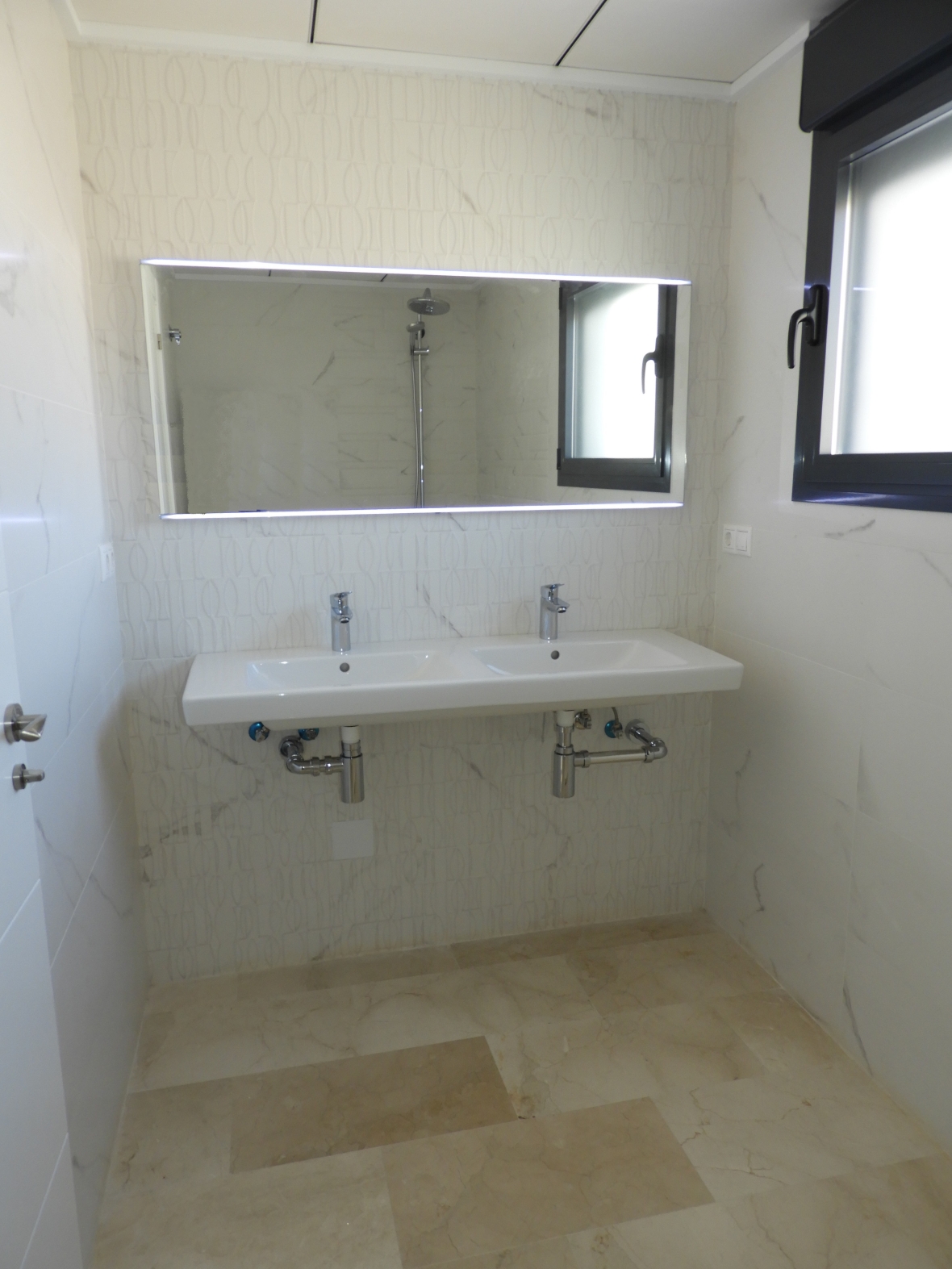 VILLA MODERNA EN VENTA EN FINESTRAT