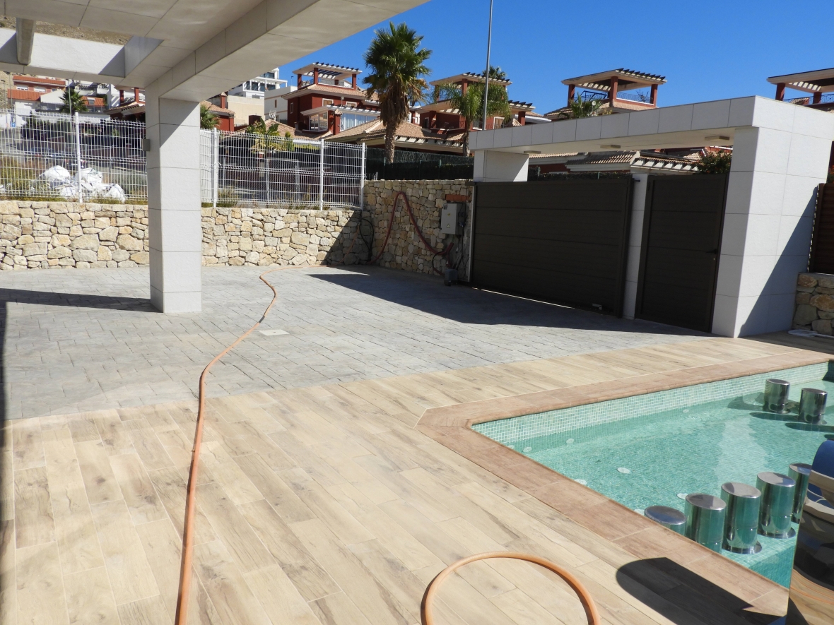 VILLA MODERNA EN VENTA EN FINESTRAT