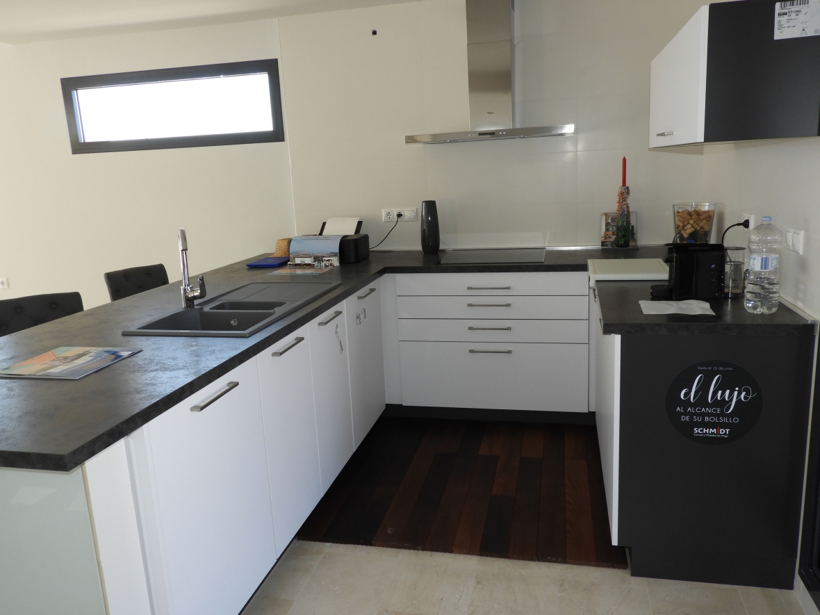 VILLA MODERNA EN VENTA EN FINESTRAT