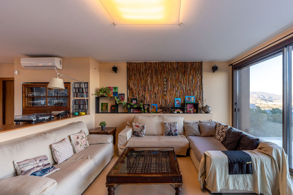 Esplendida villa en venta  en Polop de la Marina