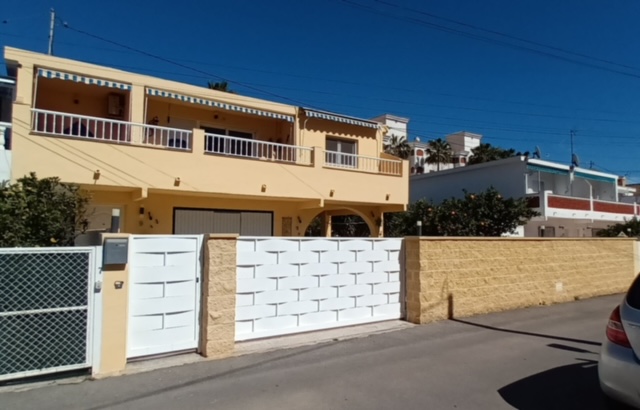 VILLA FOR SALE IN ALBIR