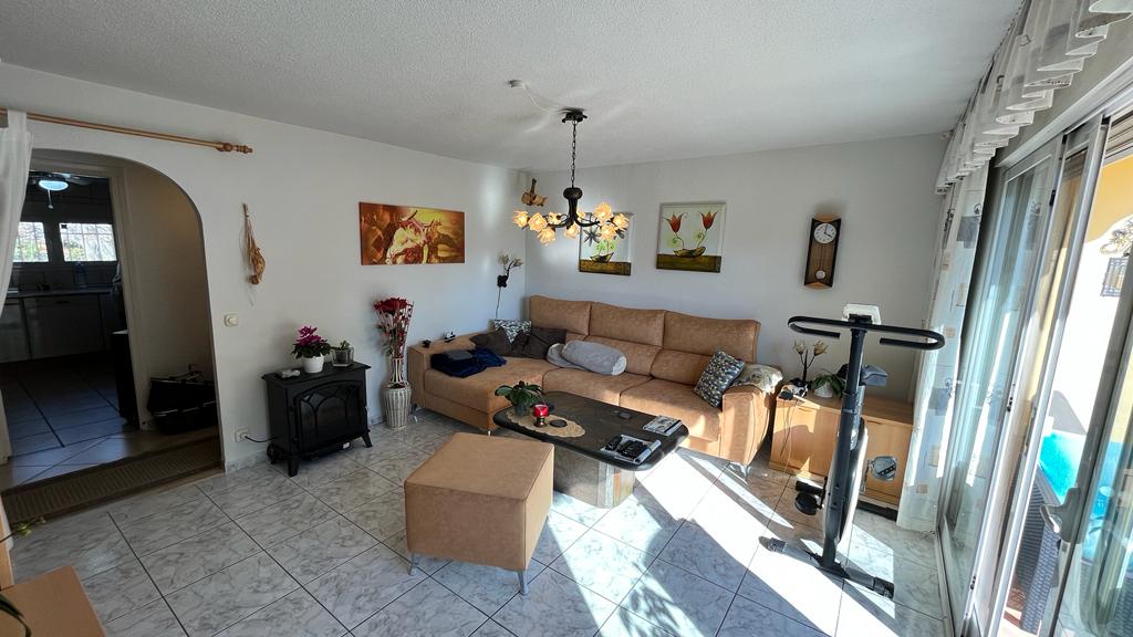 VILLA FOR SALE IN ALBIR