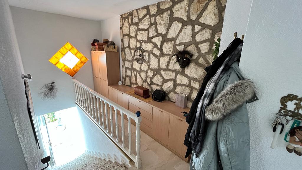 VILLA FOR SALE IN ALBIR