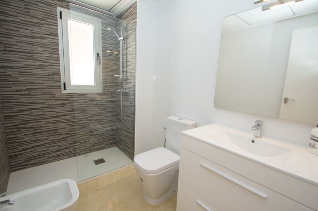 APARTAMENTOS MODERNOS EN VENTA EN ORIHUELA